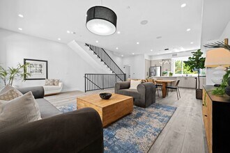 1957 1/2 S Preuss Rd in Los Angeles, CA - Building Photo - Building Photo