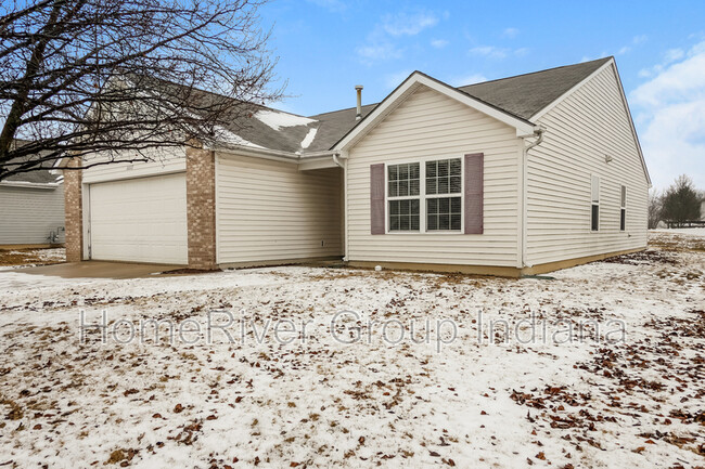 11117 La Fortuna Way in Roanoke, IN - Building Photo - Building Photo