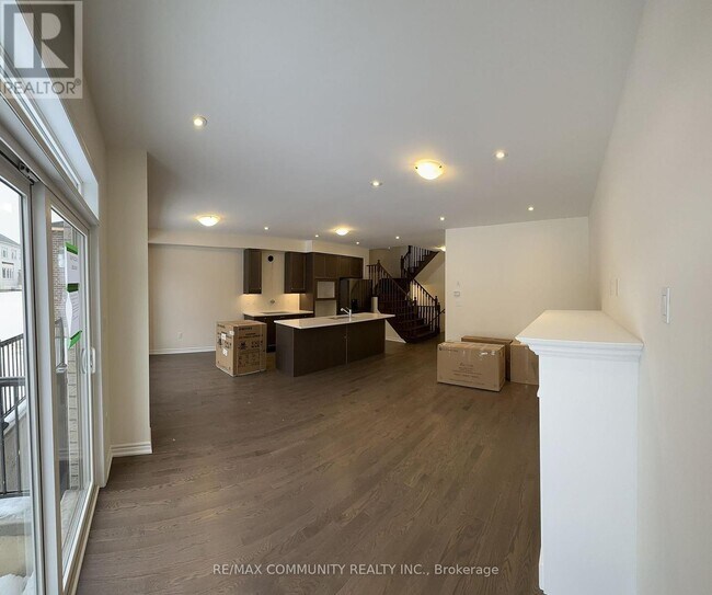 59 Mountainside Cres in Whitby, ON - Building Photo - Building Photo