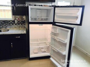 1703 W Garrison Dr in Pharr, TX - Building Photo - Building Photo