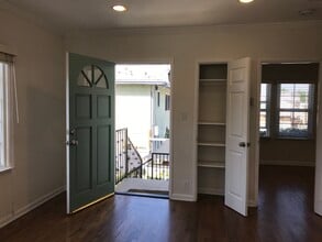 10878 National Blvd, Unit none in Los Angeles, CA - Foto de edificio - Building Photo
