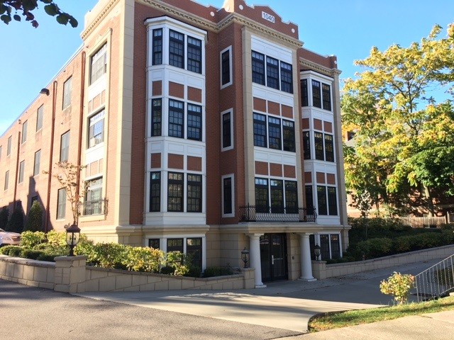 1040 Delaware in Buffalo, NY - Foto de edificio