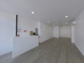510 Martin Street in Philadelphia, PA - Building Photo - Interior Photo