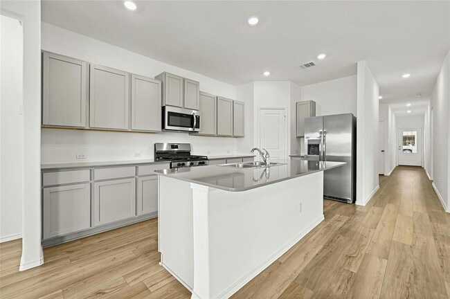 2416 Four Waters Lp in Andice, TX - Building Photo - Building Photo