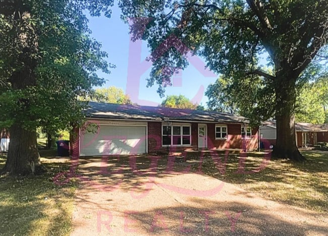 property at 2031 Jenner Ln
