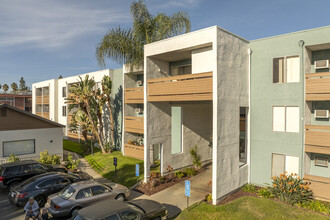 Vida in Escondido, CA - Foto de edificio - Building Photo