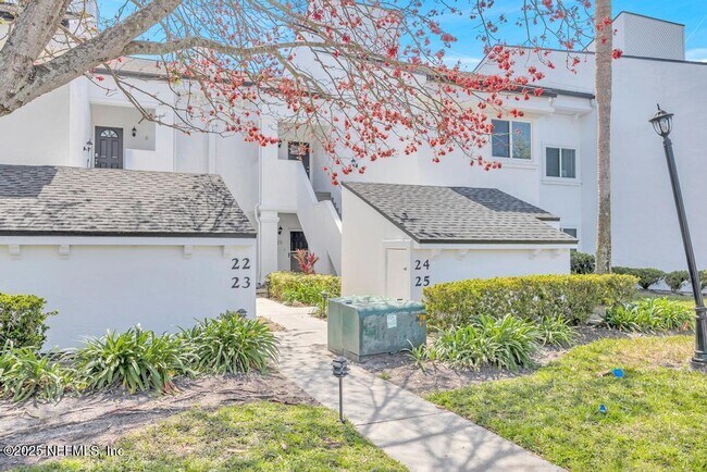 property at 22 Tifton Way N