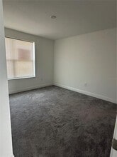 601 Lake Shore Pkwy in Davenport, FL - Building Photo - Building Photo