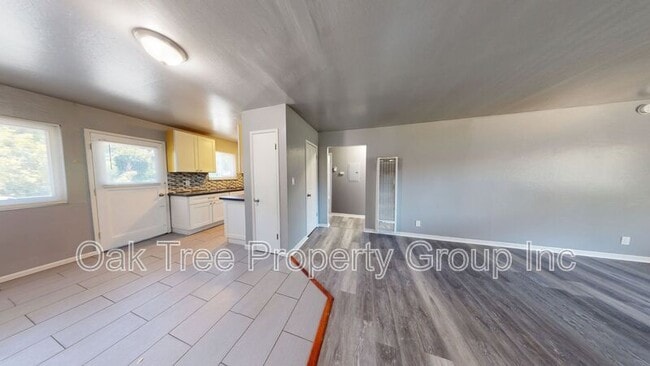 2429-2429 Humboldt Ave in Oakland, CA - Building Photo - Building Photo