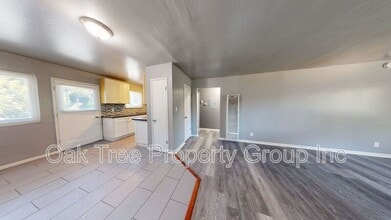 2429-2429 Humboldt Ave in Oakland, CA - Building Photo - Building Photo