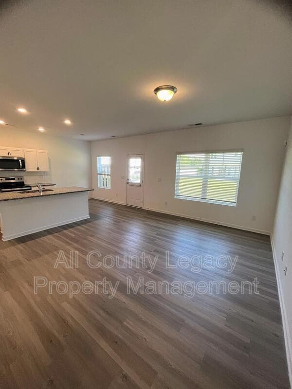 1141 Lossie Way in Grayson, GA - Foto de edificio - Building Photo