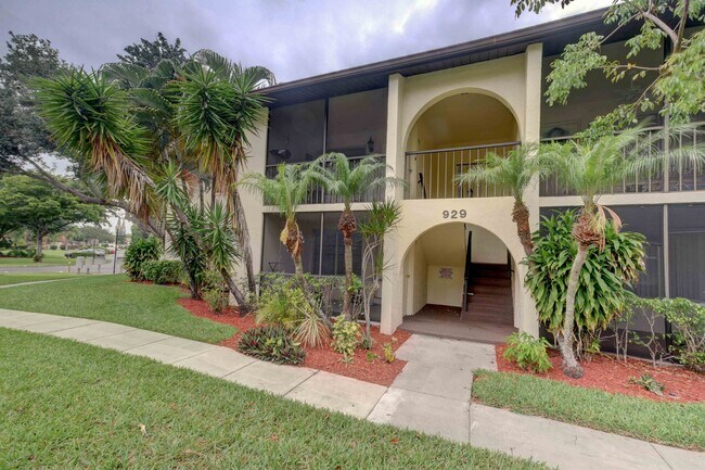 4891 Sable Pine Cir in West Palm Beach, FL - Building Photo - Building Photo