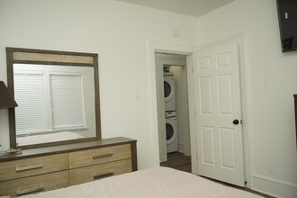 2516 Isabella St, Unit 2516 in Houston, TX - Building Photo - Building Photo