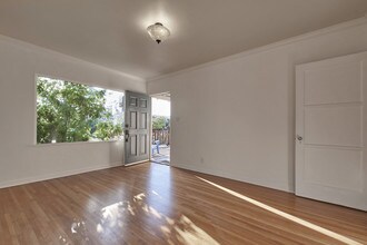 4522 Alumni Ave in Los Angeles, CA - Building Photo - Building Photo