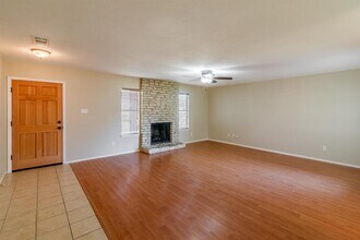 11205 Slippery Elm Trail in Austin, TX - Building Photo - Building Photo
