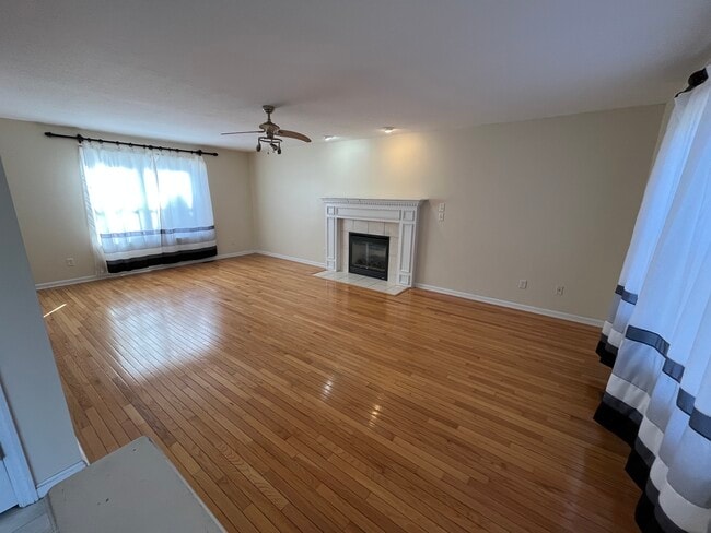 5795 Reserve Ct in Fairfield, OH - Building Photo - Building Photo