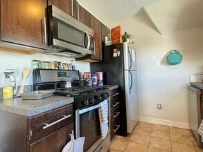 839 Parker St, Unit 3 in Boston, MA - Foto de edificio - Building Photo