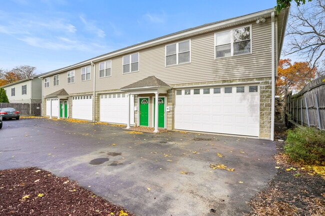 13 South St in Norwalk, CT - Building Photo - Building Photo