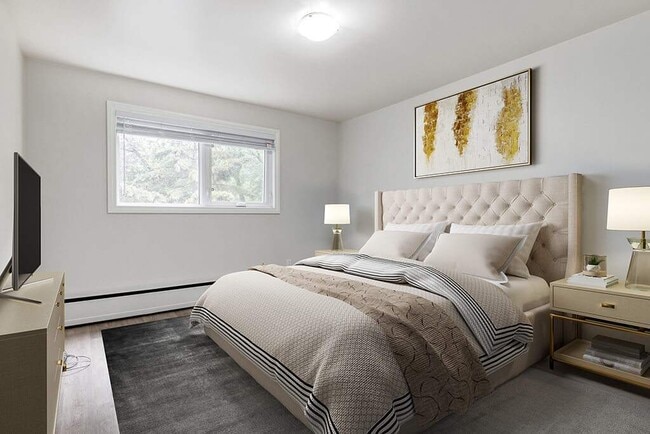 Crestwood Apartments in Regina, SK - Building Photo - Building Photo