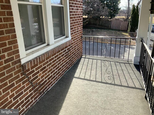 254 Cedar Ave in Oaklyn, NJ - Foto de edificio - Building Photo