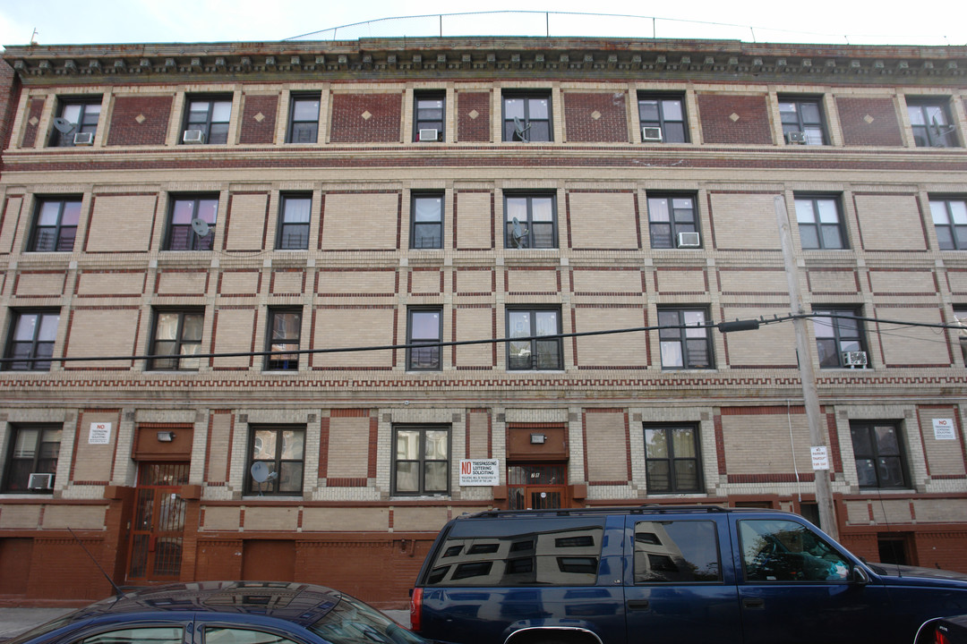 76-82 Hamilton Avenue in Yonkers, NY - Building Photo