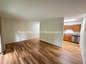 8 Longrale Park in Bangor, ME - Building Photo - Building Photo