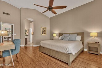 1138 E Amberwood Dr in Phoenix, AZ - Building Photo - Building Photo