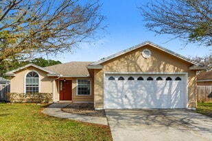 2964 Biloxi Trail in Middleburg, FL - Building Photo