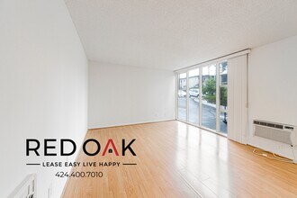 2748 Montrose Ave in Glendale, CA - Building Photo - Building Photo