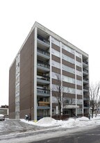 345 Waverley St in Ottawa, ON - Building Photo