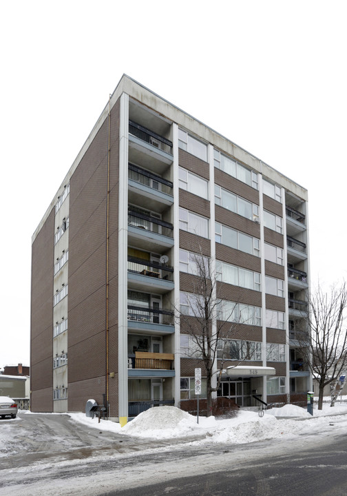 345 Waverley St in Ottawa, ON - Building Photo