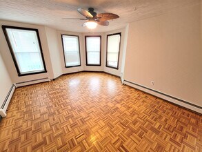 10 High St, Unit 1 in Malden, MA - Building Photo - Building Photo