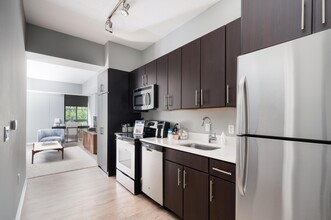 14W Apartments in Washington, DC - Building Photo - Building Photo