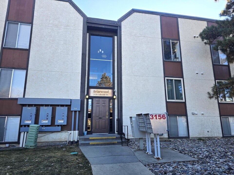 3156 Lakeside Dr, Unit #102 in Grand Junction, CO - Building Photo