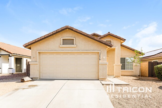 property at 15424 W Hearn Rd