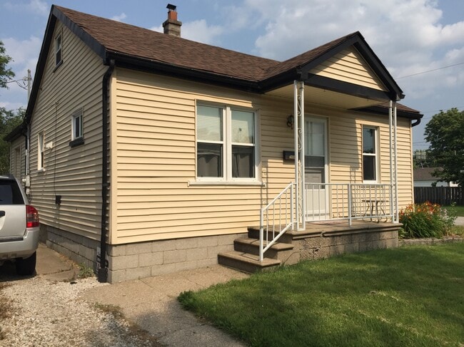 property at 2496 Alexis Rd