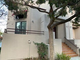 23 E Court Ln in Foster City, CA - Building Photo