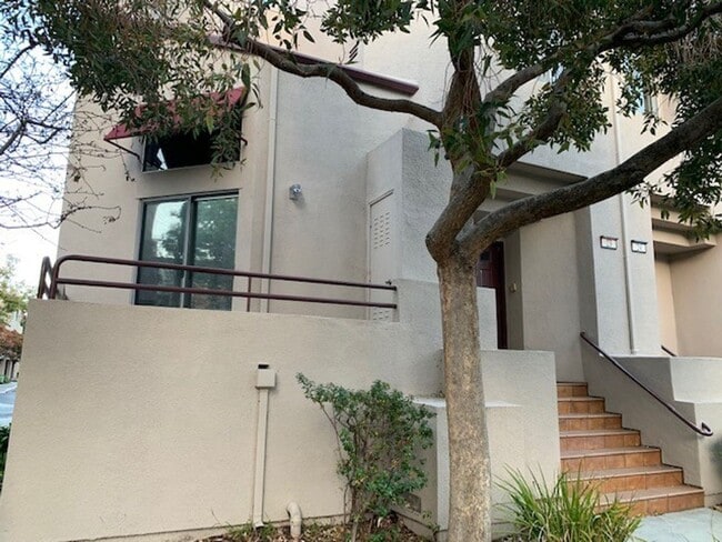 property at 23 E Court Ln