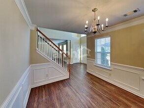 112 Dunnell Rd in Mooresville, NC - Foto de edificio - Building Photo