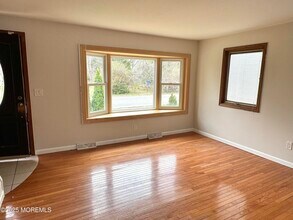 11 Oliver St in Toms River, NJ - Building Photo - Building Photo