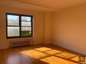 SECOND AVENUE in New York, NY - Building Photo - Building Photo