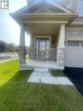 22 Brewis St in Brant, ON - Building Photo - Building Photo