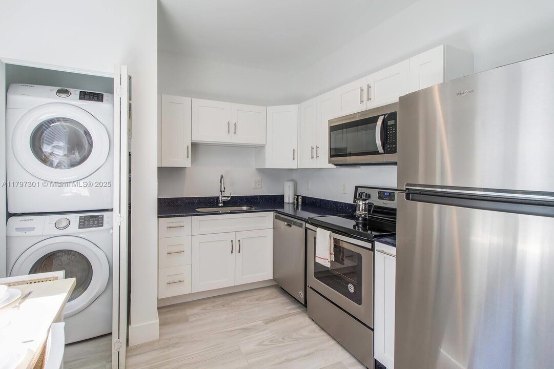 427 NW 34th St in Miami, FL - Building Photo