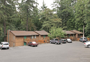 Multnomah Woods Apartments