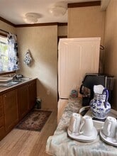 8429 SE 68th Ct in Trenton, FL - Building Photo - Building Photo