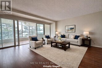 5280 Lakeshore Rd. in Burlington, ON - Building Photo - Building Photo