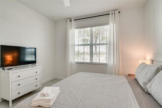 3250 Weston Manor Dr in Alva, FL - Building Photo - Building Photo