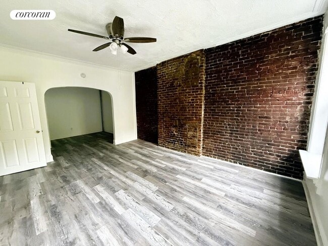 109 5th Ave in Brooklyn, NY - Building Photo - Building Photo