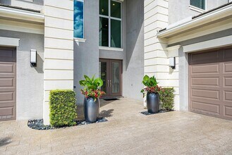 19863 Meadowside Ln in Boca Raton, FL - Building Photo - Building Photo