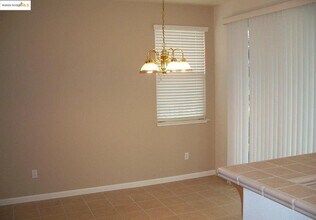 1903 Cellini Terrace in Brentwood, CA - Building Photo - Building Photo